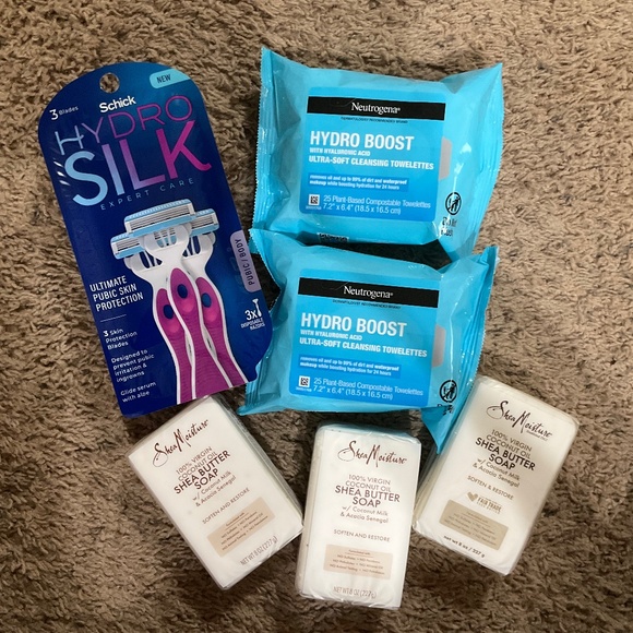 Self-Care Set 3-Sheamoisture Bar Soaps 2-Neutrogena Towelettes 1PK-Schick Razors - Picture 1 of 5